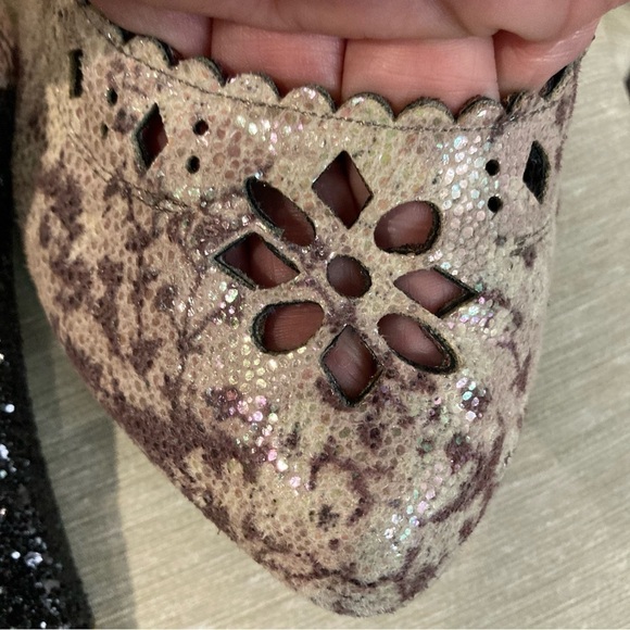 IRREGULAR CHOICE Sz 39 Metallic Sparkle Heel Bow Laser Cutouts Almond  Toe Shoes - Picture 10 of 14